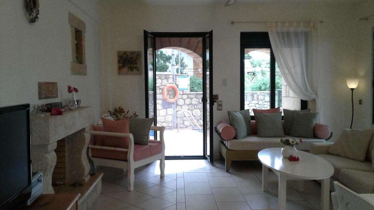 Kalogria Villas Stoupa Luaran gambar