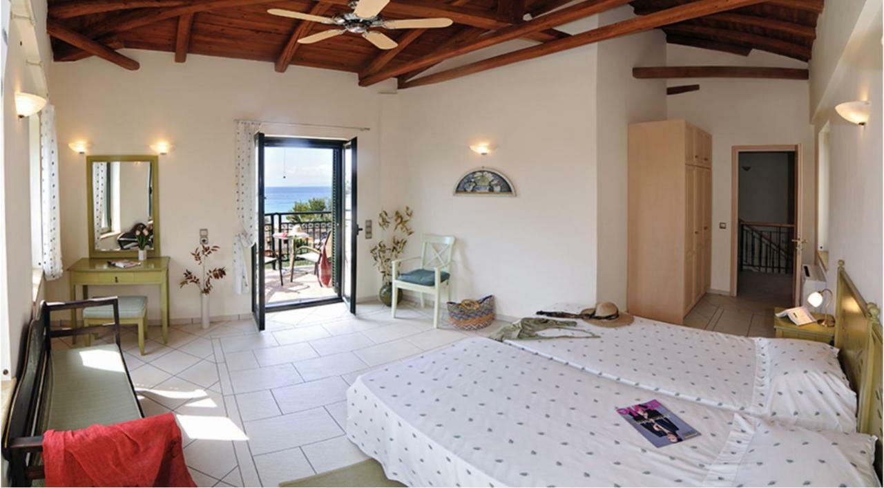 Kalogria Villas Stoupa Luaran gambar